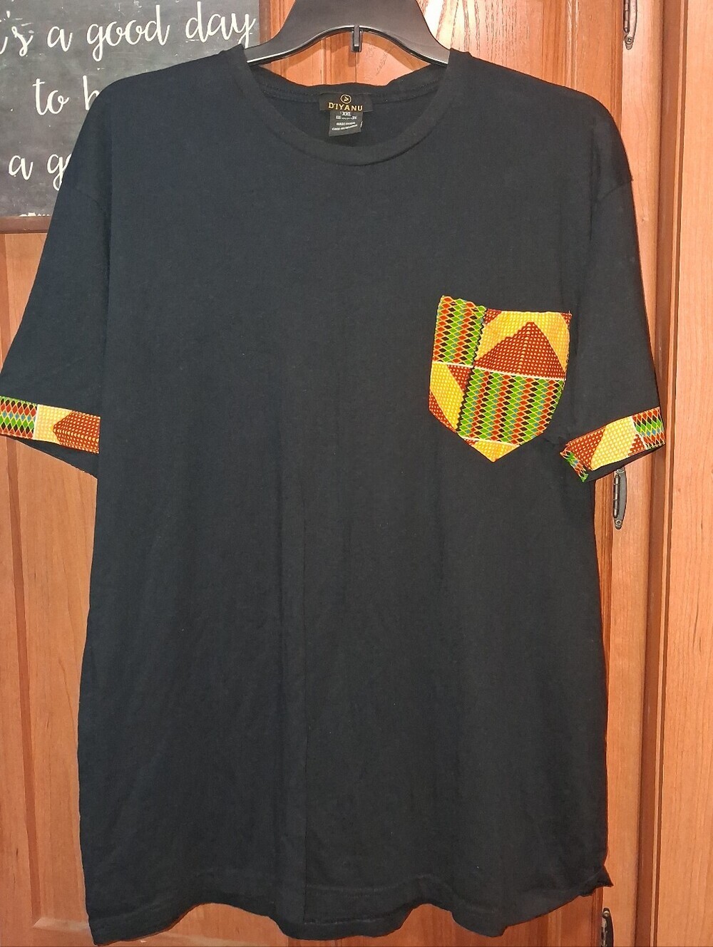 Diyanu Black Men's T-Shirt with Multi-Color Accent Pocket In A Size XXL.